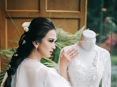 8 Momen lamaran Natasha Ratulangi, artis FTV peraih IPK 4