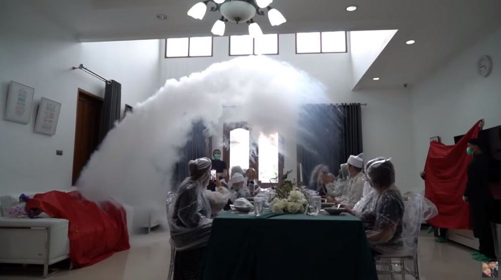 10 Momen kejutan ultah anak tiri Kartika Putri ke-15, seru abis