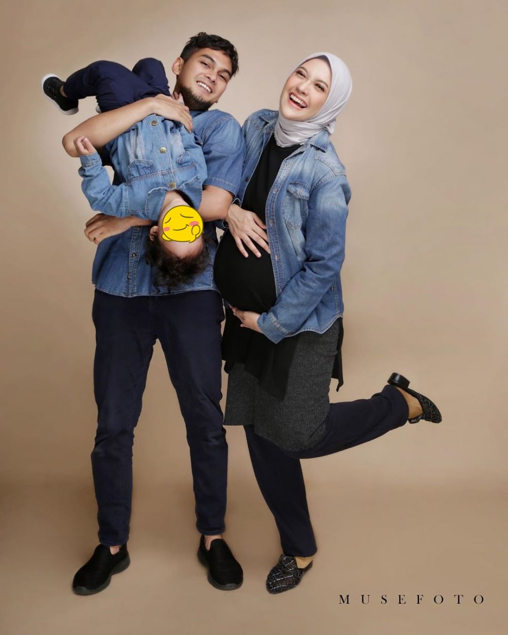 10 Maternity shoot Adhitya Putri di kehamilan kedua, usung beda tema