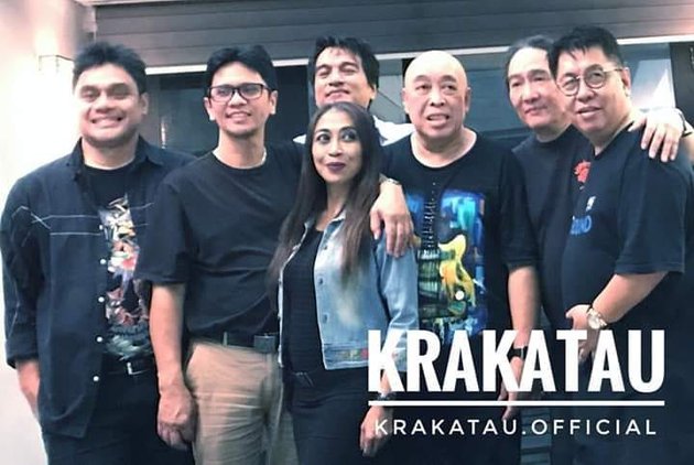 Ingat Trie Utami juri 'killer' di AFI? Ini 10 potret terbarunya