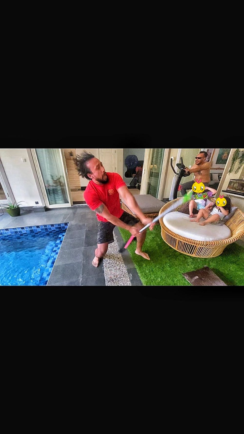 9 Potret rumah mewah Maruli Tampubolon, dapurnya Instagramable