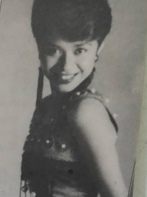 10 Potret lawas Ruth Sahanaya, bukti cantik sejak muda