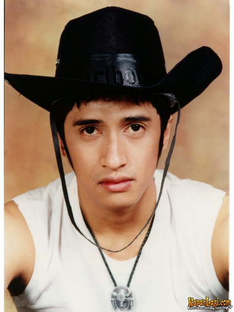 10 Potret lawas Irfan Hakim, masa kecilnya curi perhatian