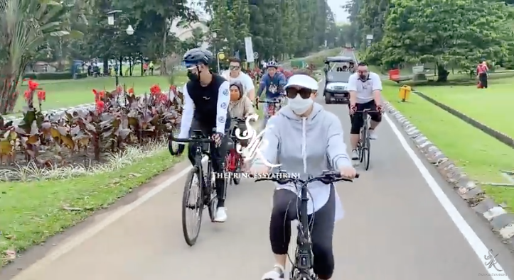 10 Momen Syahrini obati Reino Barack ini curi perhatian