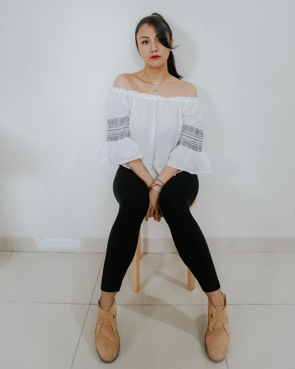 Berusia 37 tahun, ini 10 potret Sharena Delon yang makin memesona