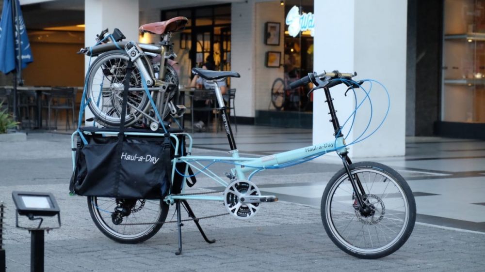 12 Potret kendaraan tumpang tindih, bikin mengernyitkan dahi