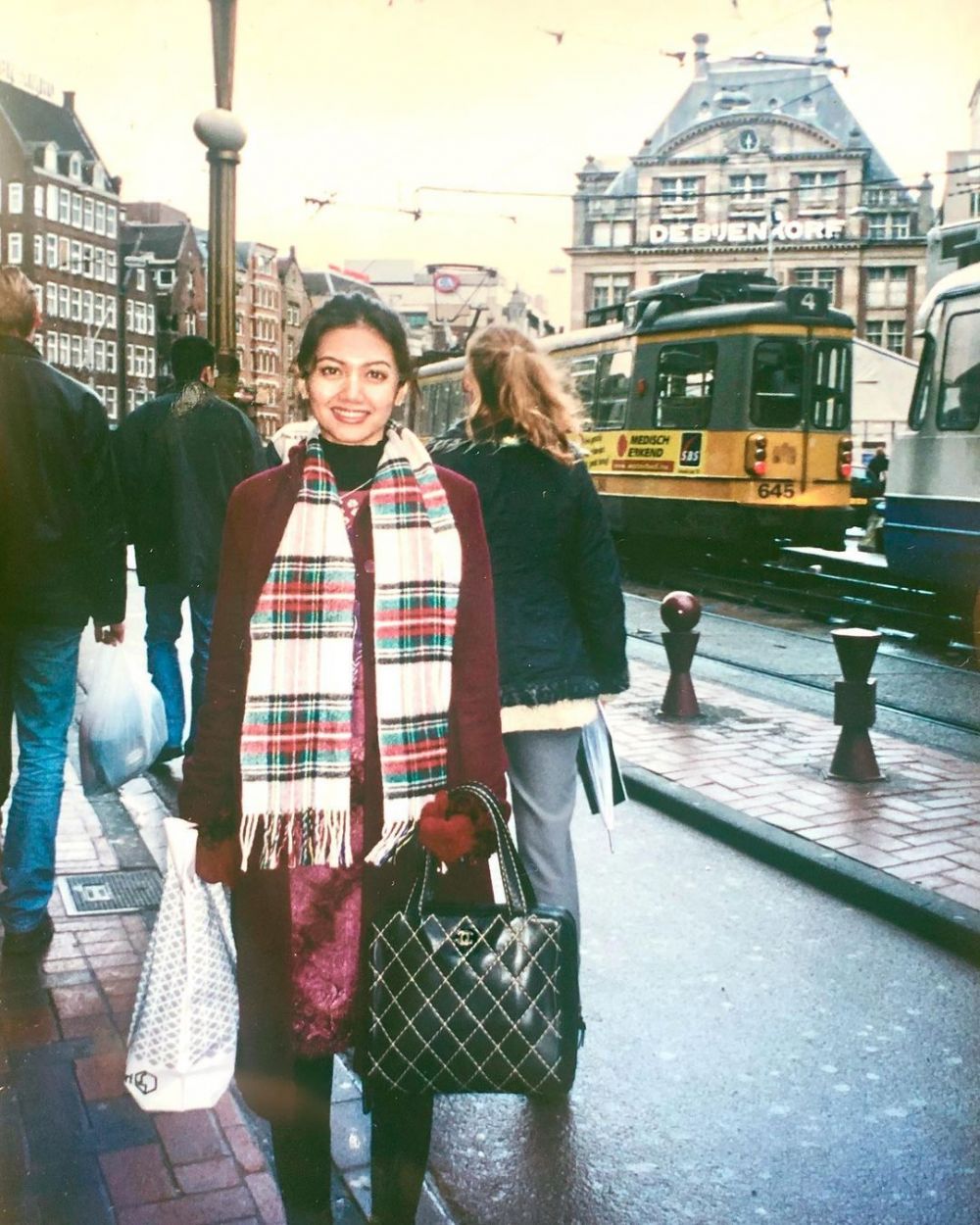 10 Transformasi Bella Saphira, dari pesinetron sampai jadi istri TNI