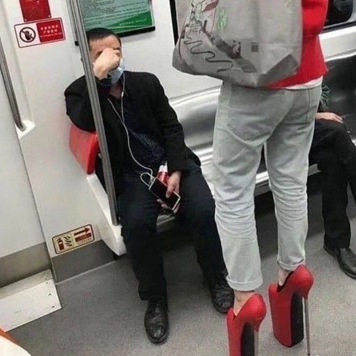 10 Gambar janggal ini bikin yang lihat mikir keras