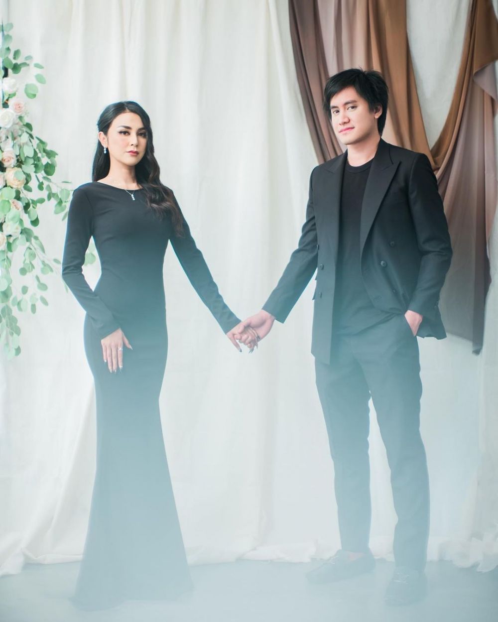 Momen prewedding Kevin Aprilio dengan Vicy Melanie, gayanya elegan