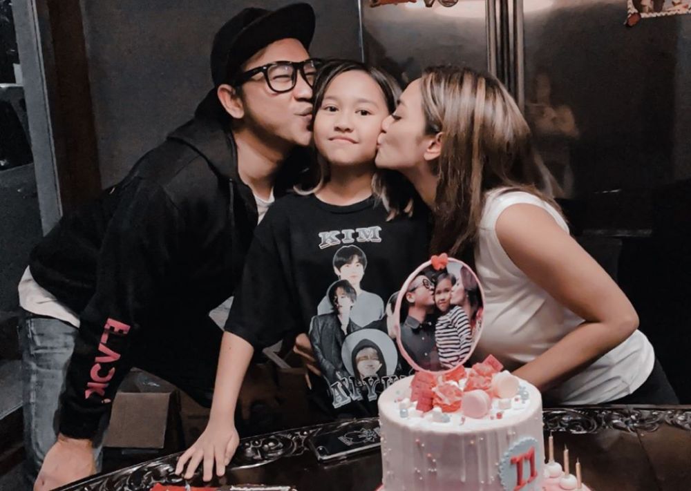 Sudah cerai, ini 7 momen Masayu & Lembu kompak rayakan ultah anak