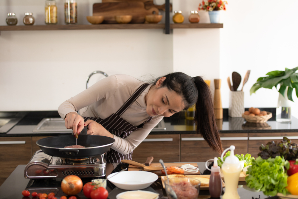6 Tantangan bisnis kuliner dan solusi ala Chef Nadya & Febby Rastanty