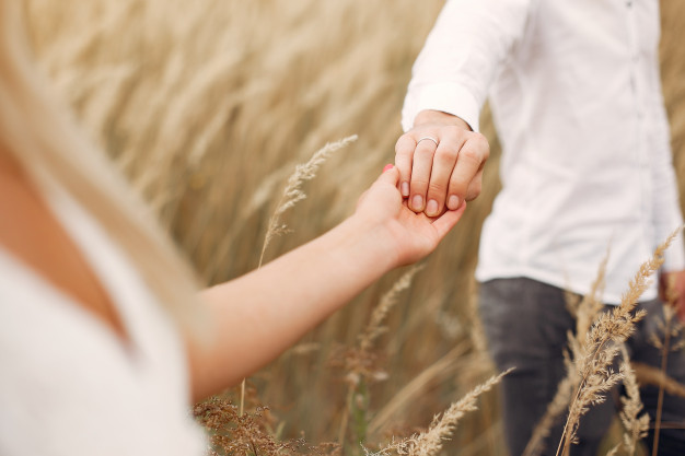 40 Kata-kata mutiara perhatian untuk pasangan, bikin langgeng