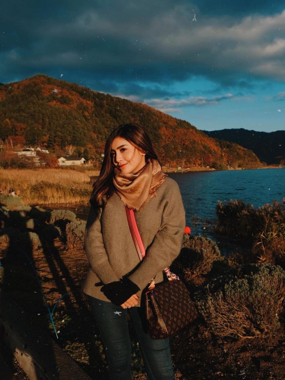 Blasteran Arab, ini 10 pesona Mesya Thalib kakak Serell Thalib