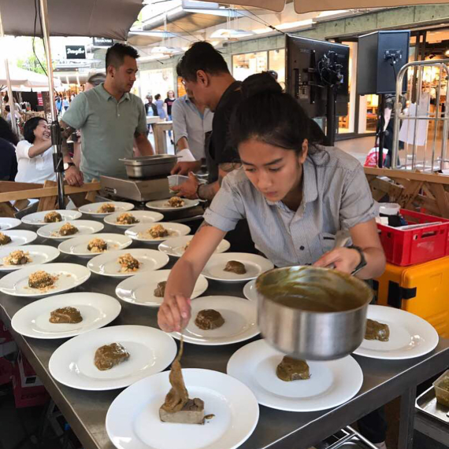 10 Fakta menarik karier Chef Renatta, pernah mengalami luka bakar