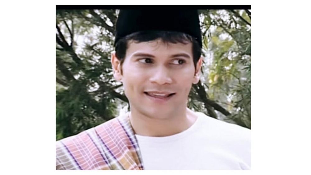 7 Potret lawas pesinetron Adam Jordan, bukti awet muda