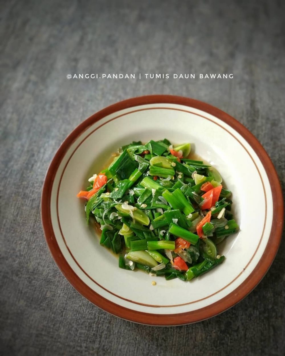 Resep olahan daun bawang ala rumahan © 2020 brilio.net Resep olahan daun bawang ala rumahan © 2020 brilio.net
