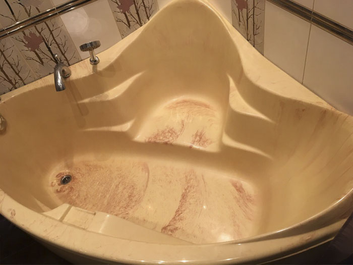10 Potret bathtub ini desainnya antimainstream, nyeleneh abis
