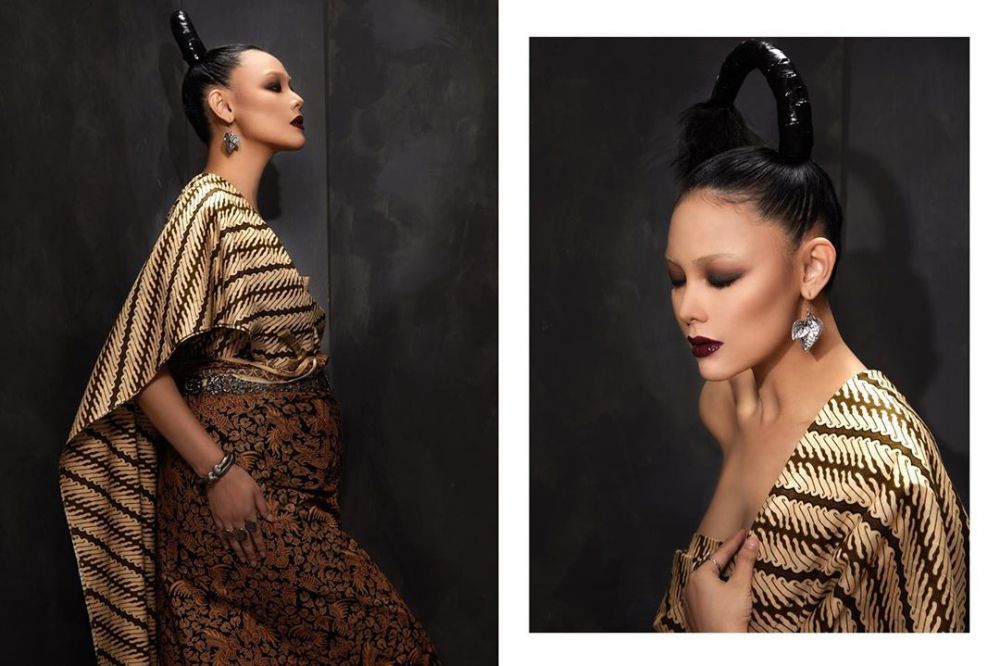 10 Potret maternity Whulandary Herman, anggun dengan kain batik