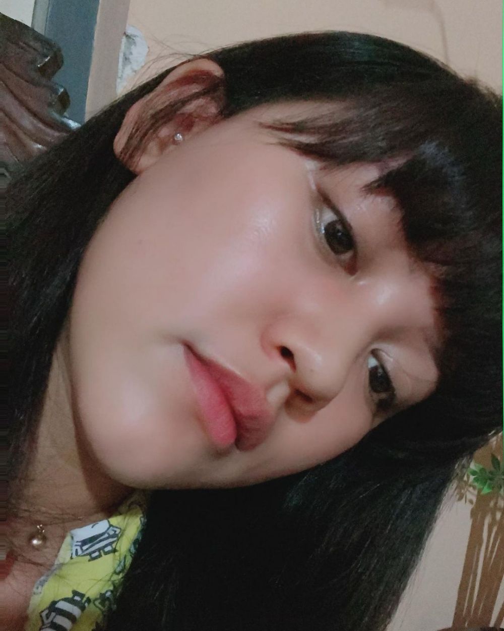 10 Pesona Happy Asmara tanpa polesan makeup tebal, cantik natural