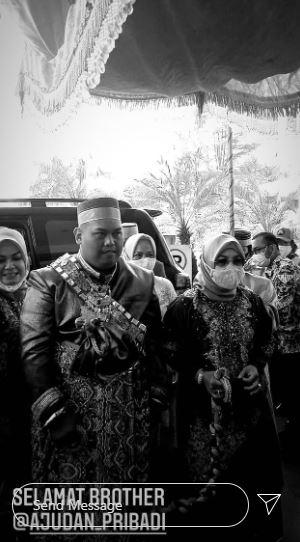 10 Momen pernikahan Akbar 'Ajudan Pribadi', usung adat Bugis