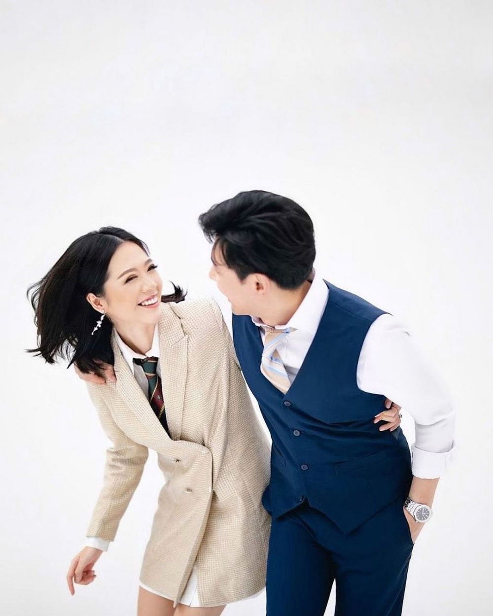 10 Gaya prewedding Danita eks girlband Princess, ala drama Korea