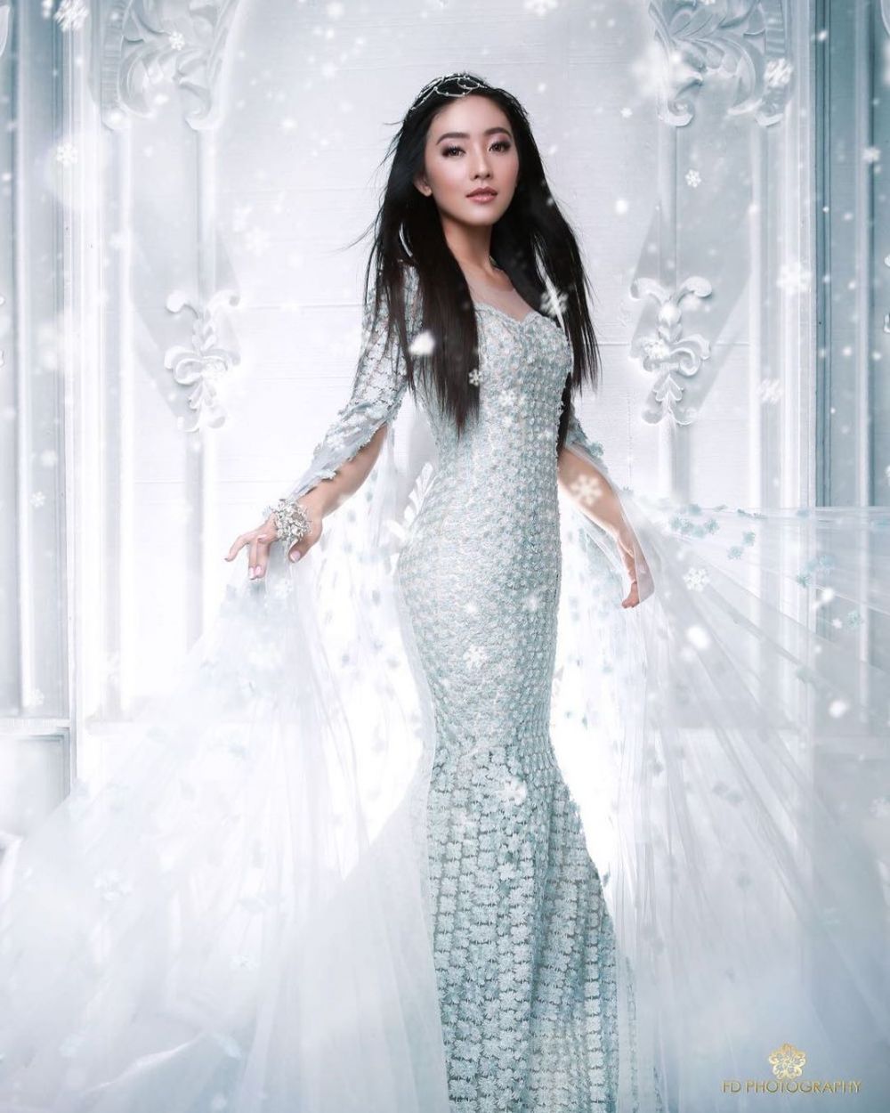 10 Gaya Pemotretan Natasha Wilona dengan berbagai tema, cantik menawan