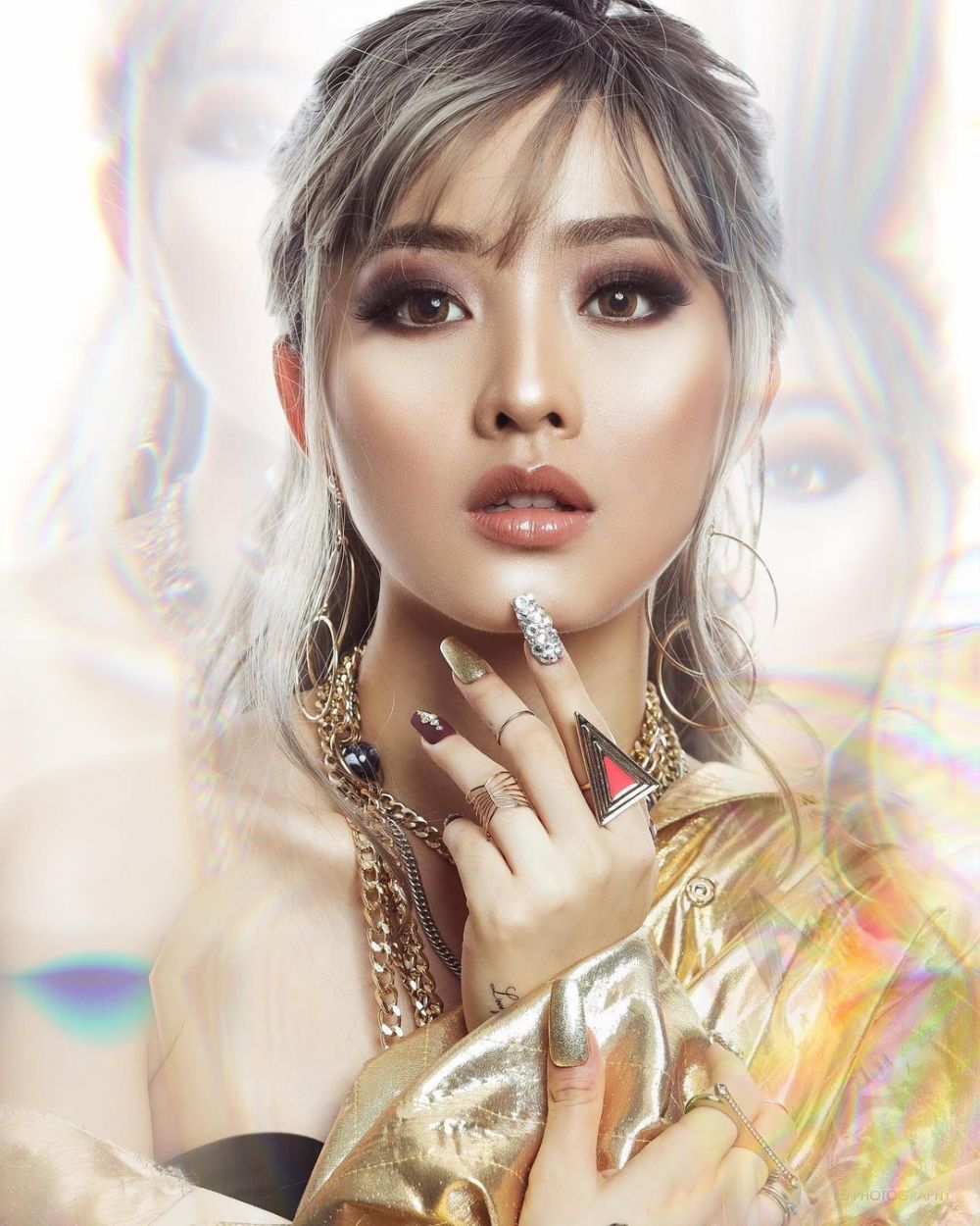 10 Gaya Pemotretan Natasha Wilona dengan berbagai tema, cantik menawan