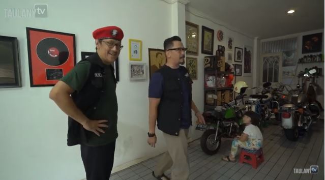 7 Potret garasi Ferry Maryadi, koleksi motornya bikin melongo