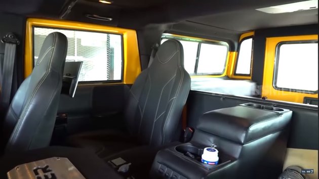 8 Potret mobil mewah Aleta Molly, harganya sampai Rp 10 miliar