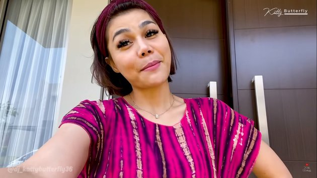 10 Penampakan kontrakan Katty Butterfly, tampak nyaman