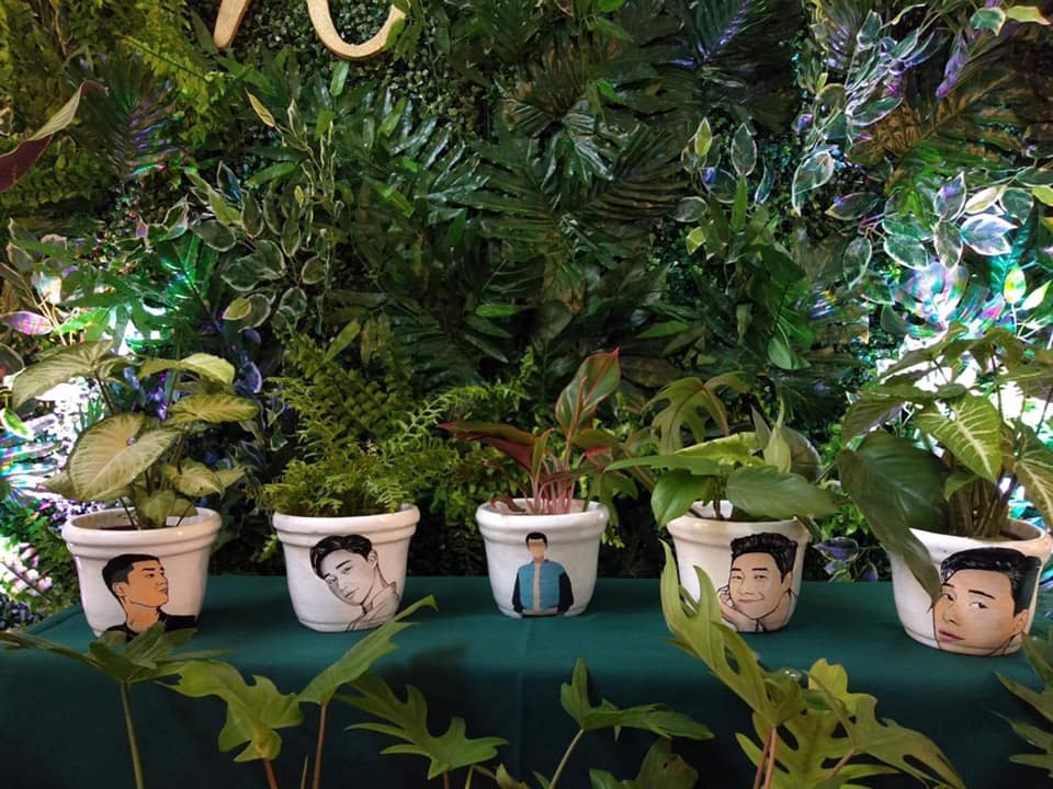 Fans berat, nenek 70 tahun ini rayakan ultah 'bareng' Park Seo-joon