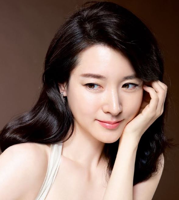 Berusia 40-an, 10 aktris Korea ini tetap cantik dan stylish bak ABG