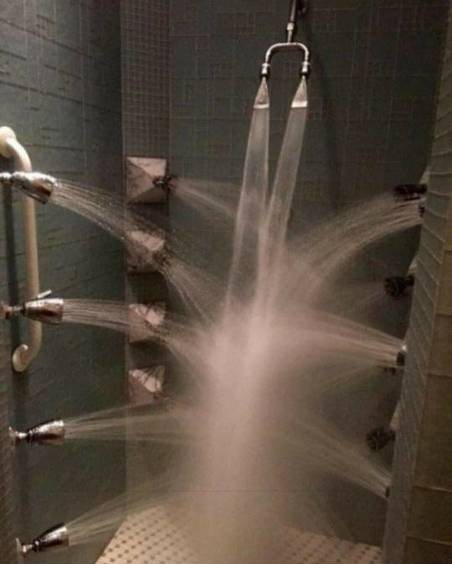 10 Desain shower kamar mandi ini bentuknya bikin nyengir kuda