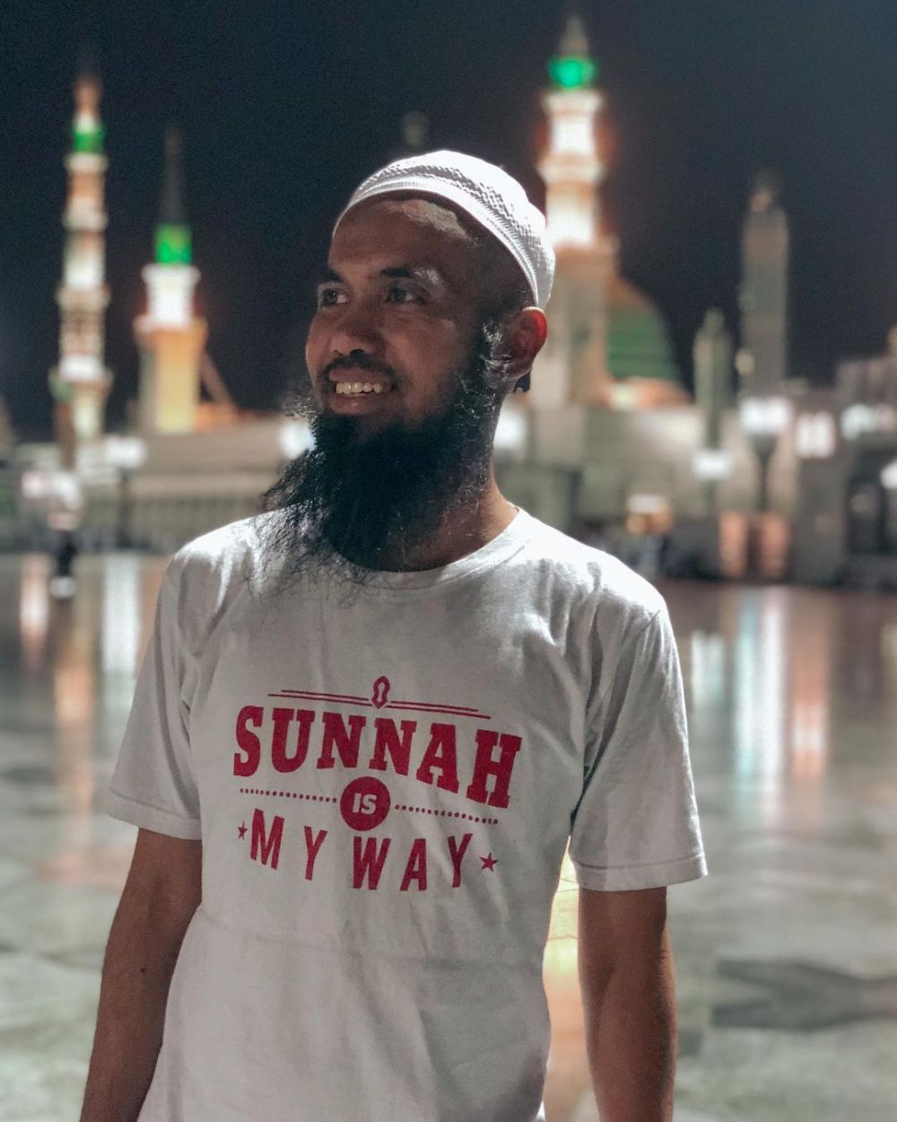 10 Potret dan kabar terkini Sakti eks Sheila on 7, punya bisnis baru