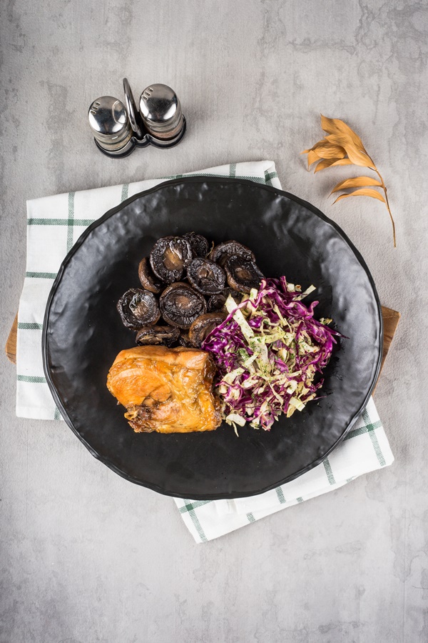 4 Kuliner di Senopati incaran kaum urban, ada ayam krispi dipadu sayur