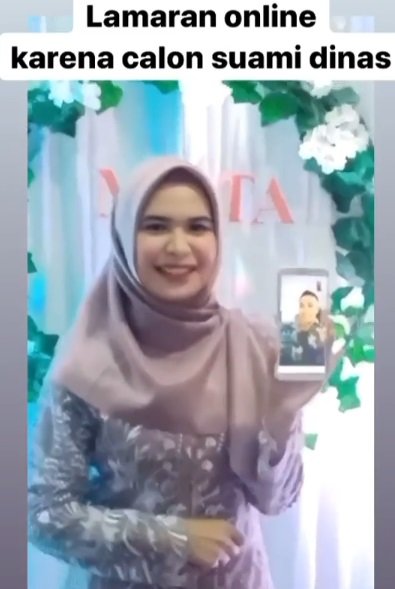 Kekasih tak bisa pulang, wanita ini dilamar secara virtual