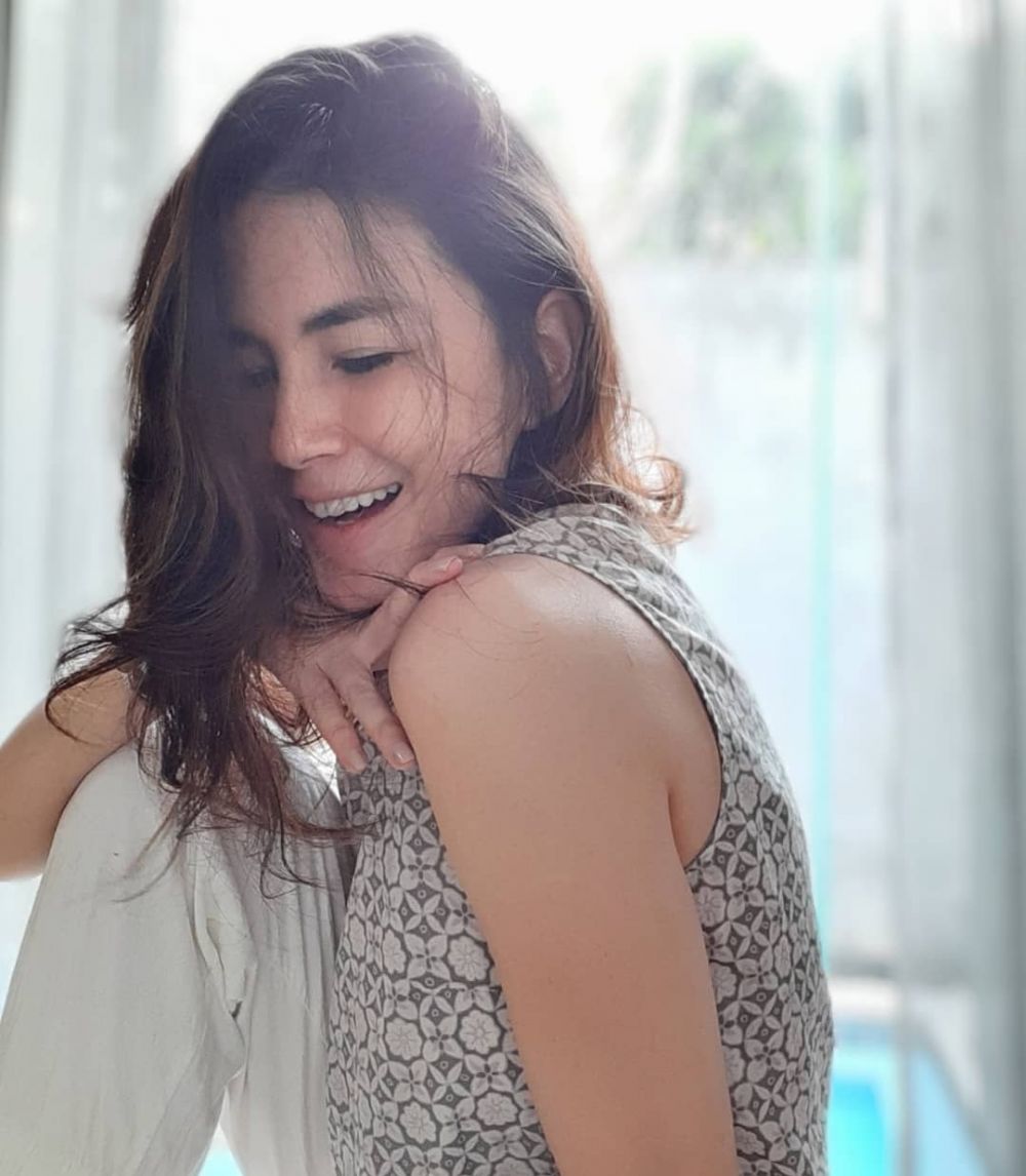 10 Pesona Dee Adnan, arsitek cantik kekasih Tyo Nugros