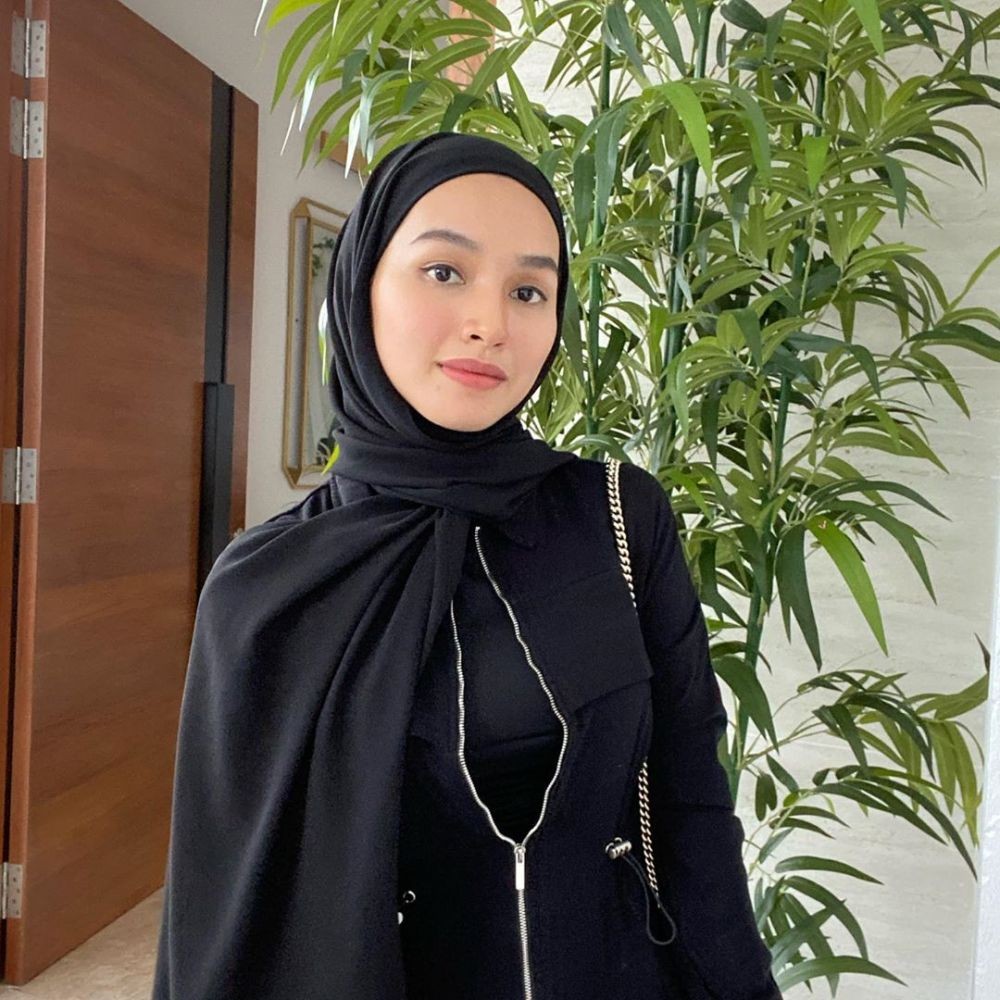 Tinggal di Malaysia, ini 10 potret terbaru Kinanti 'Preman Pensiun'