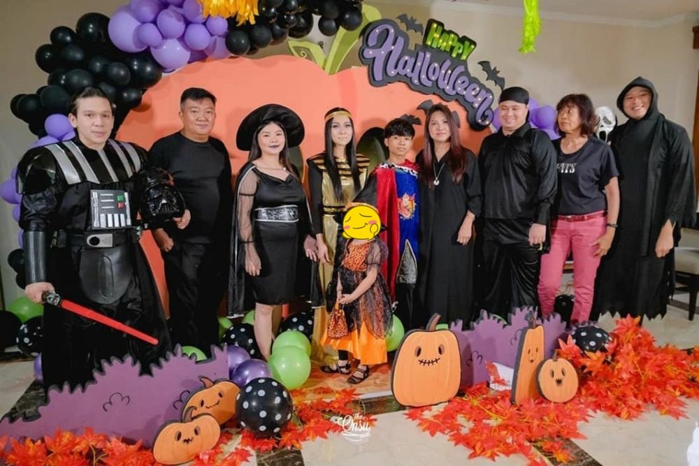 10 Momen Sarwendah rayakan Halloween, penampilannya jadi sorotan