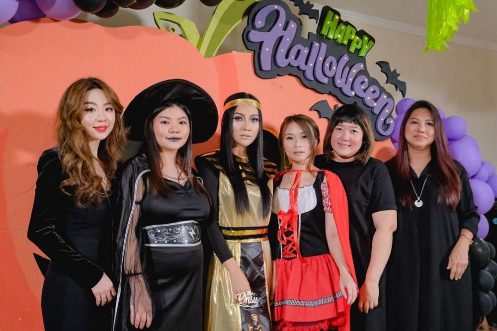 10 Momen Sarwendah rayakan Halloween, penampilannya jadi sorotan