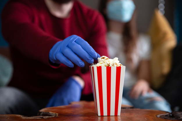 Panduan menonton bioskop selama pandemi sesuai protokol kesehatan