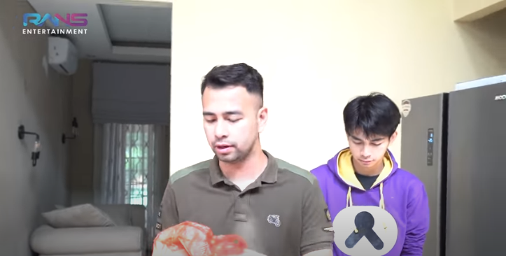 11 Momen pertemuan Raffi Ahmad dan kembarannya, tawari beasiswa kuliah