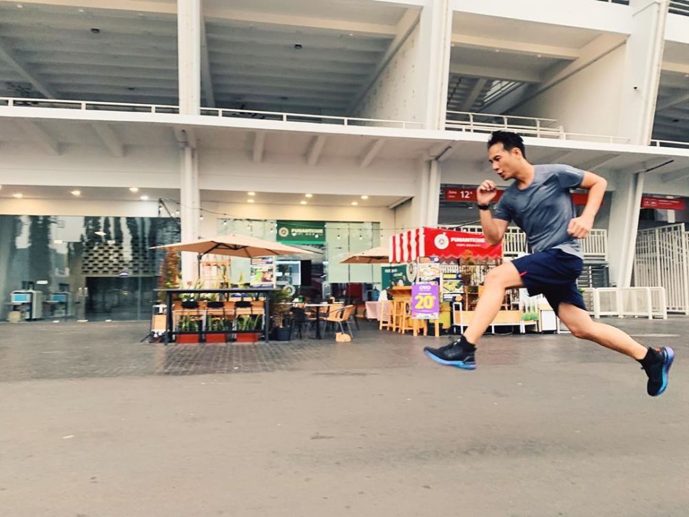 7 Seleb hobi olahraga lari, Ibnu Jamil ikut turnamen maraton