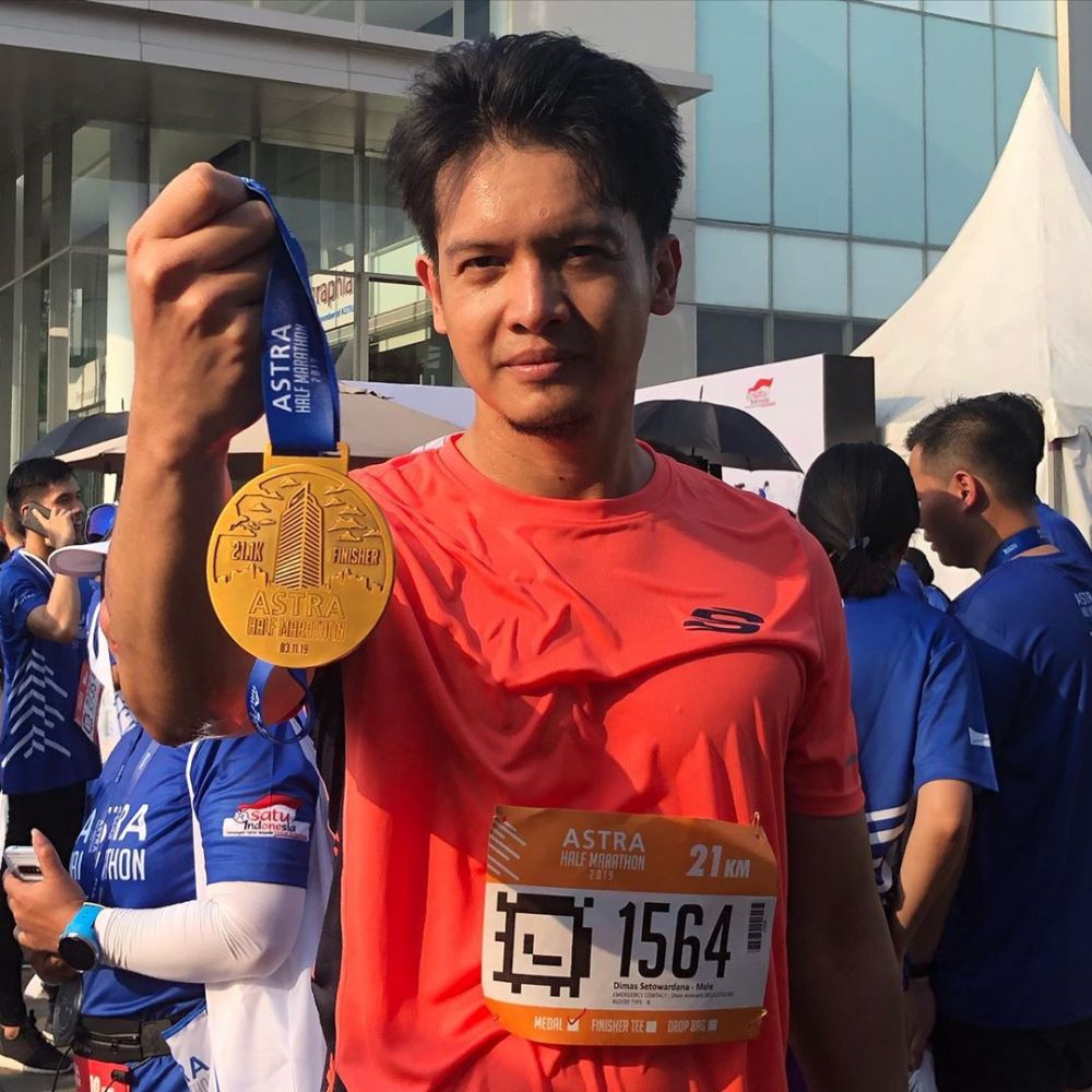 7 Seleb hobi olahraga lari, Ibnu Jamil ikut turnamen maraton