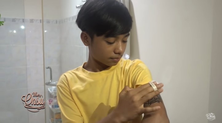 10 Momen Betrand Peto prank Ruben Onsu pakai tato, dikerjain balik