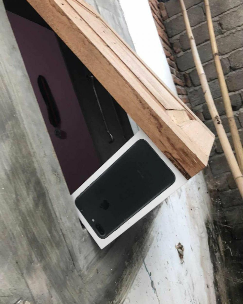 20 Barang mewah dijadikan ganjalan, bikin sobat miskin menjerit