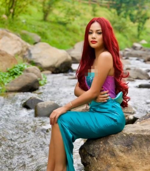 Gaya pemotretan 7 seleb jadi putri duyung, Kimmy Jayanti memesona