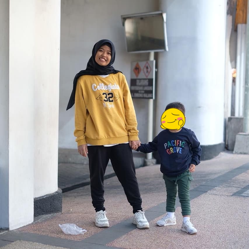 Pesona babysitter 7 anak selebriti, ada yang kini jadi selebgram