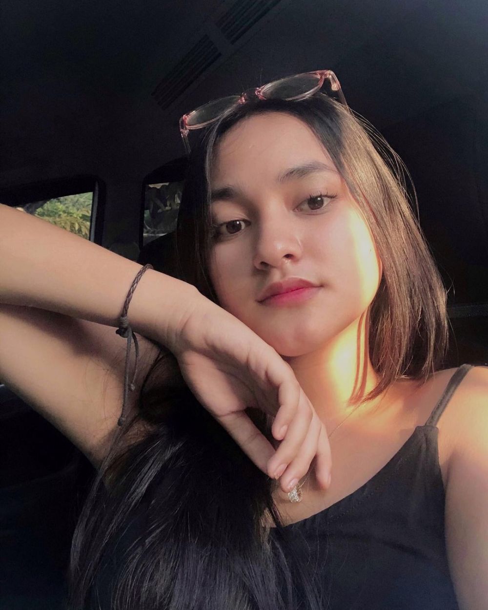 8 Potret Selma Contana, selebgram cantik 'kembaran' Syifa Hadju