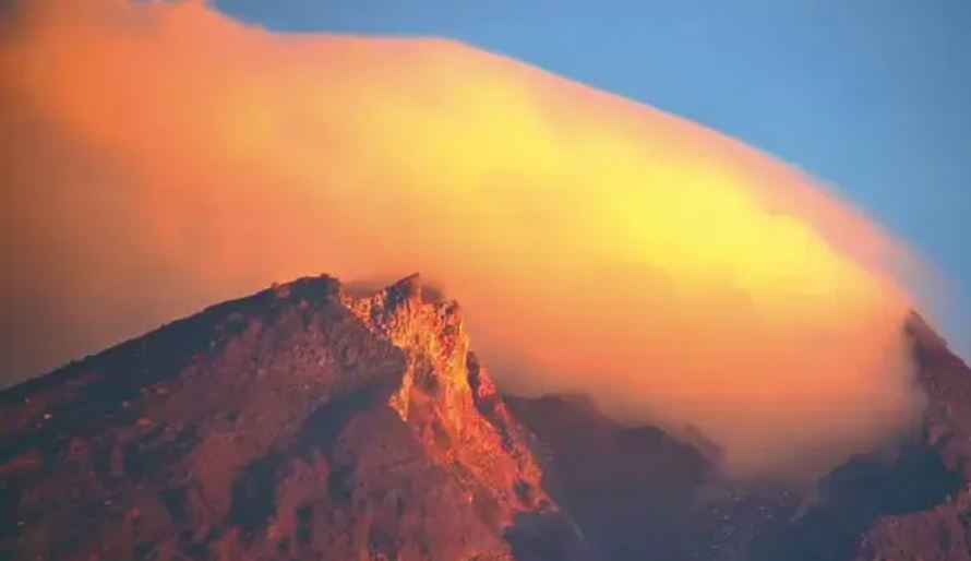 7 Kabar terbaru Gunung Merapi yang saat ini berstatus Siaga